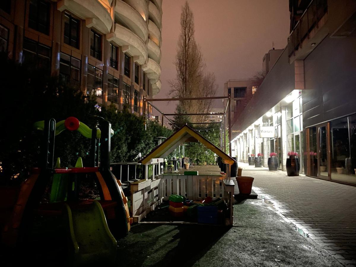 Апартаменти Triton Park *